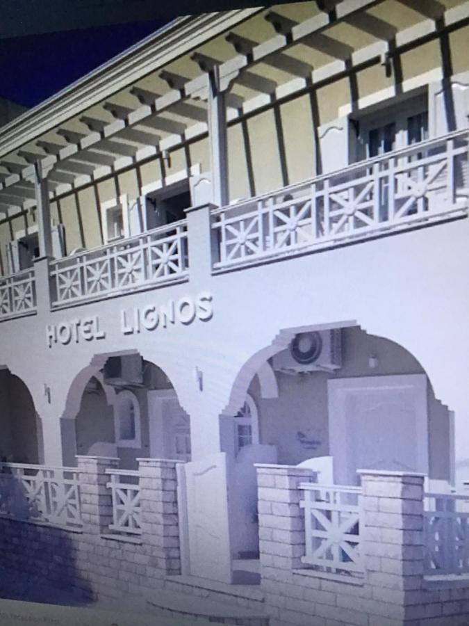 Lignos Hotel ฟิรา ภายนอก รูปภาพ